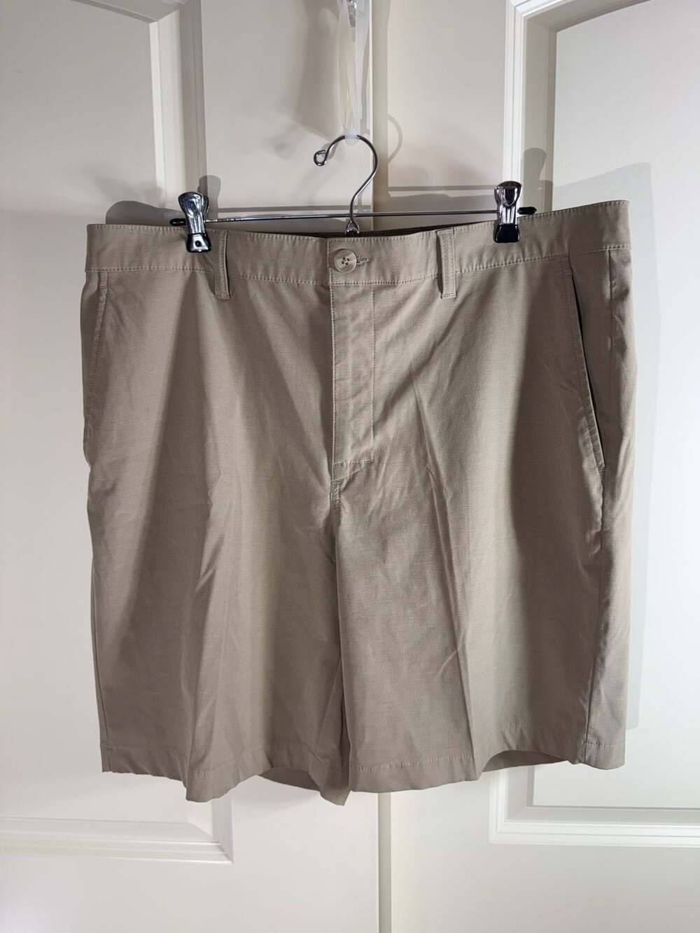 Callaway Men's Khaki Flat Front Golf Shorts Size 38